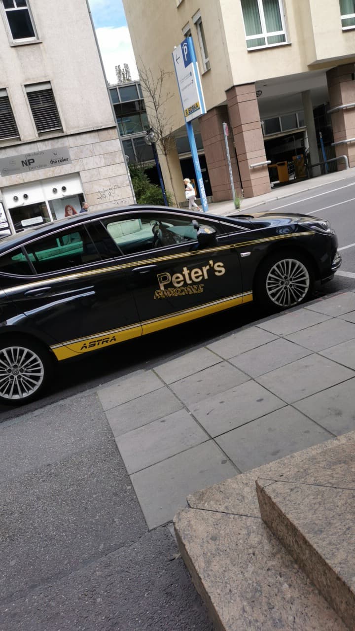 Peter’s Fahrschule & Transporte - Stuttgart