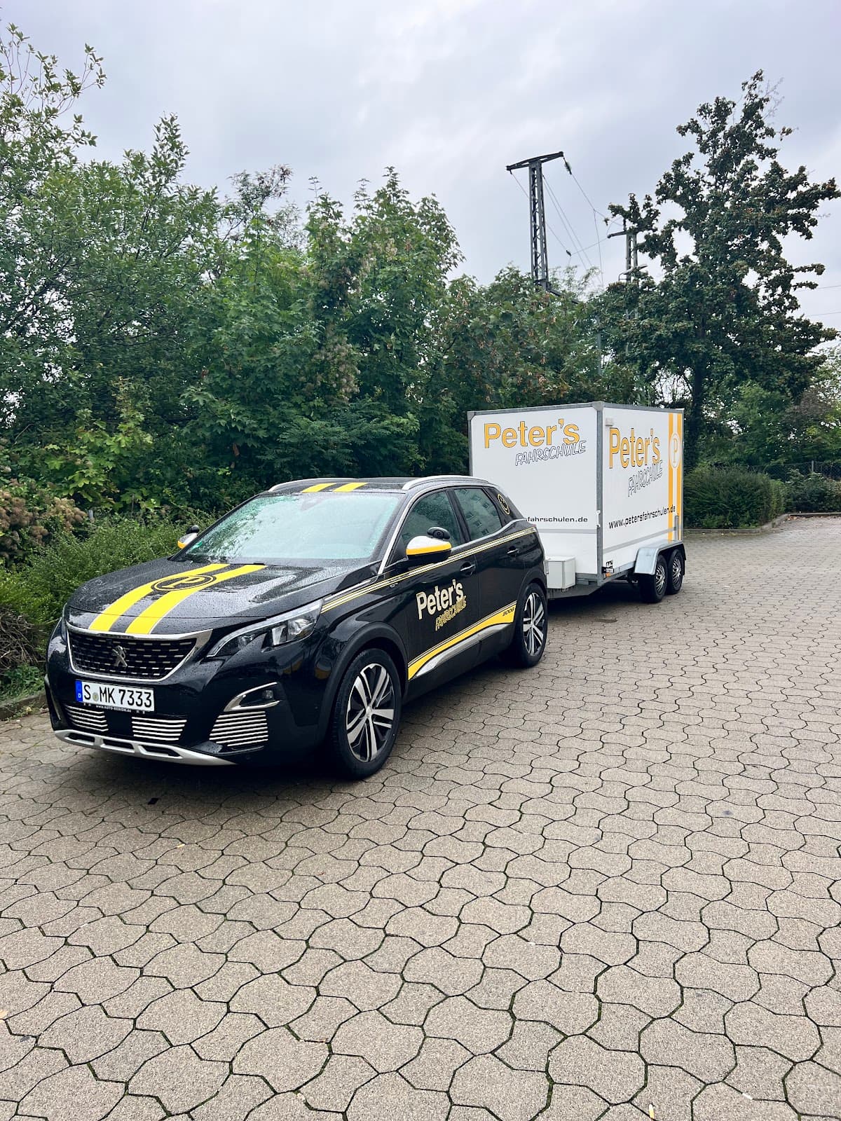 Peter’s Fahrschule & Transporte - Stuttgart