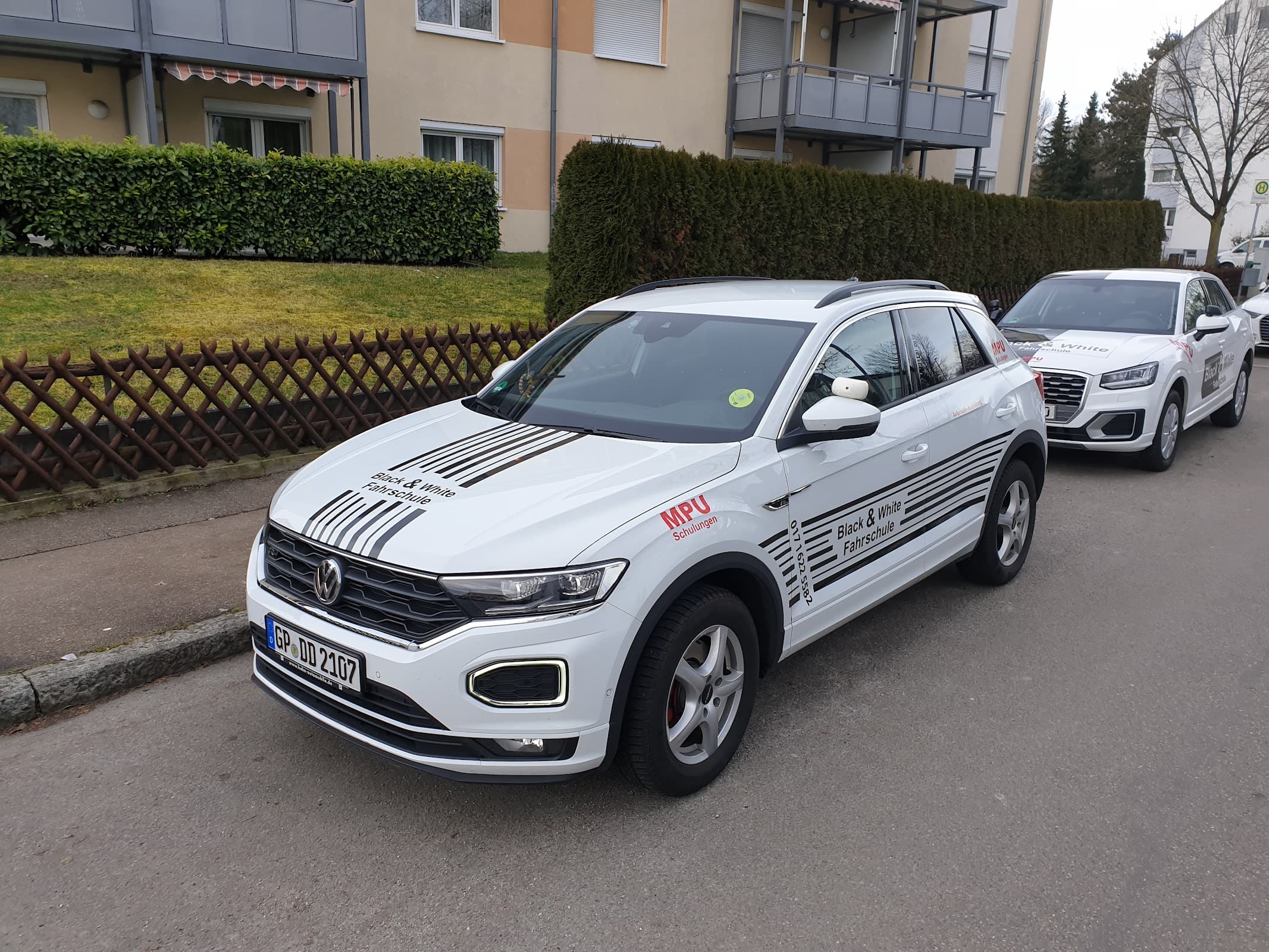 Black & White Fahrschule