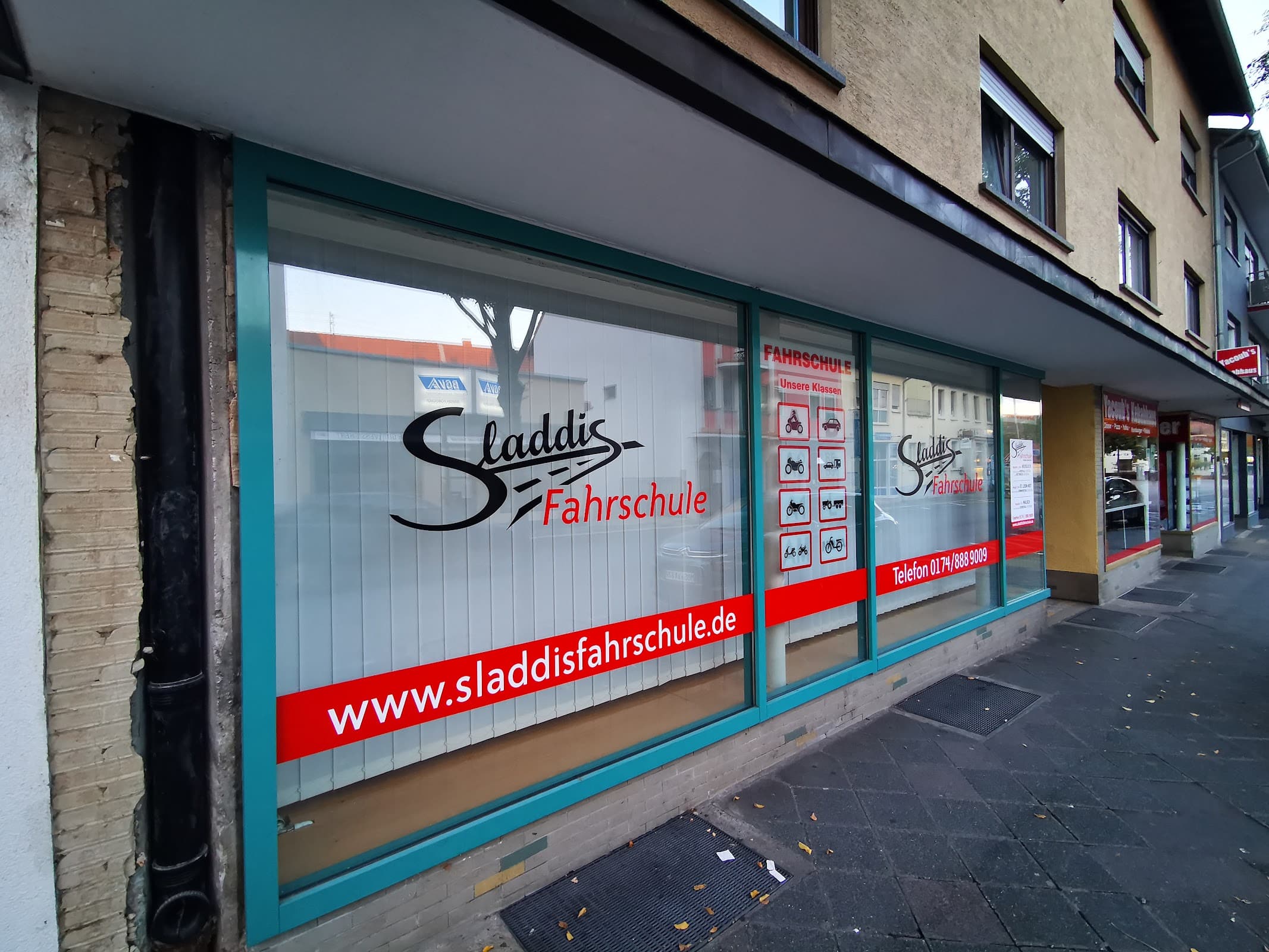 Sladdis Fahrschule