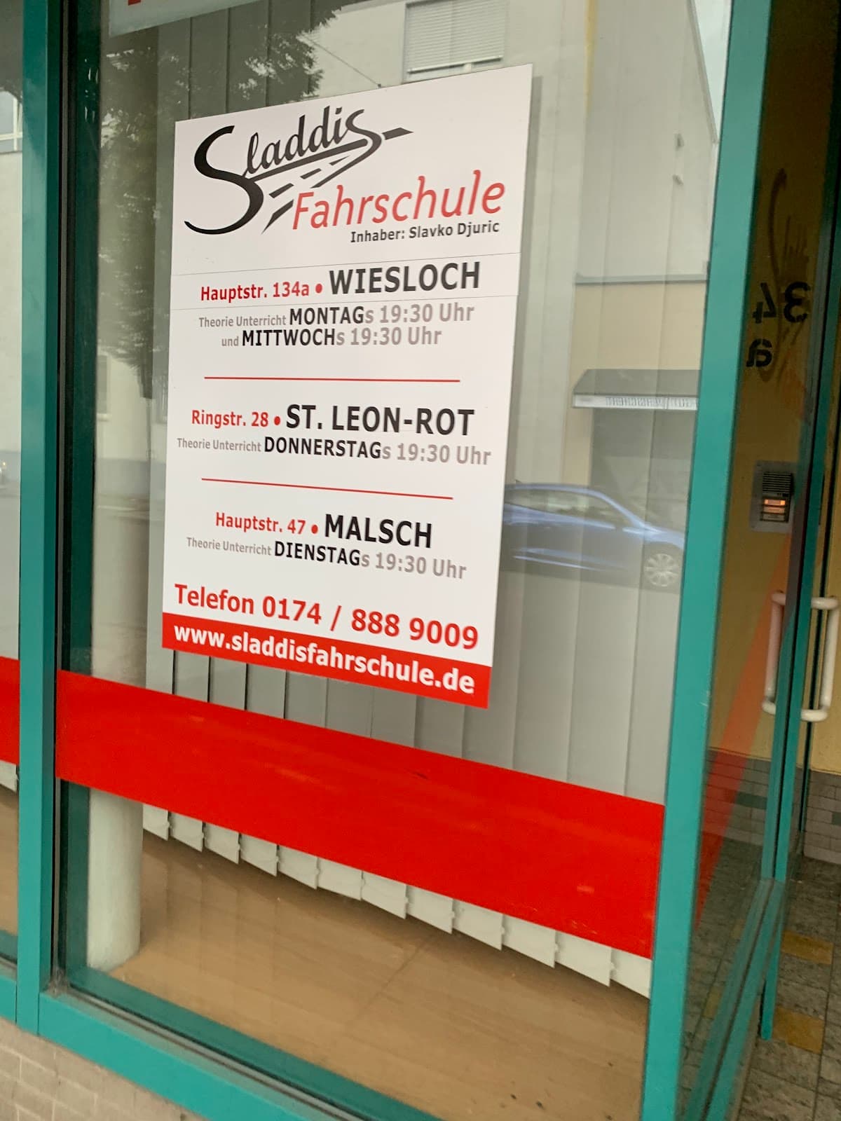 Sladdis Fahrschule