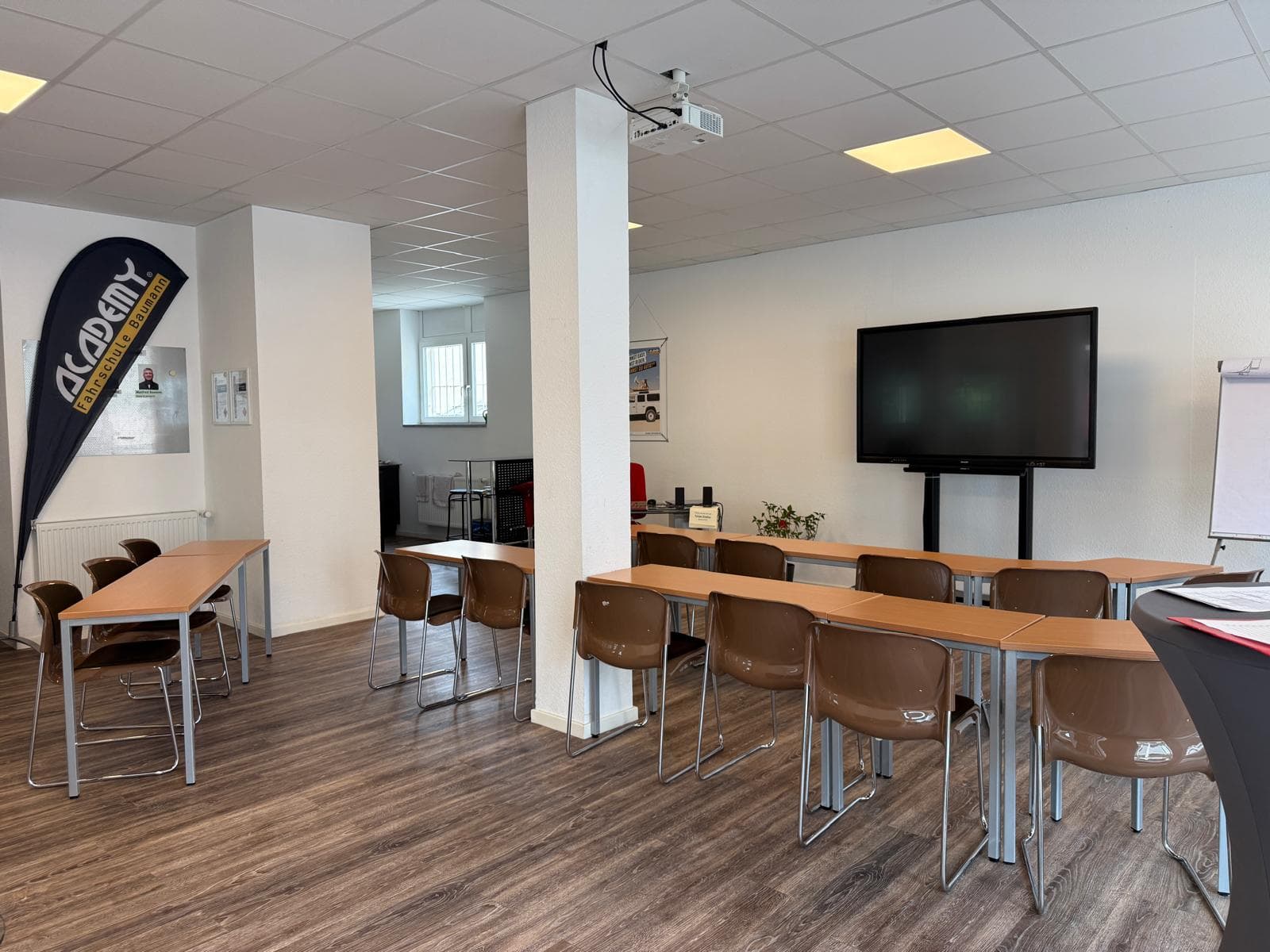 Academy Fahrschule Baumann - Stuttgart Vaihingen