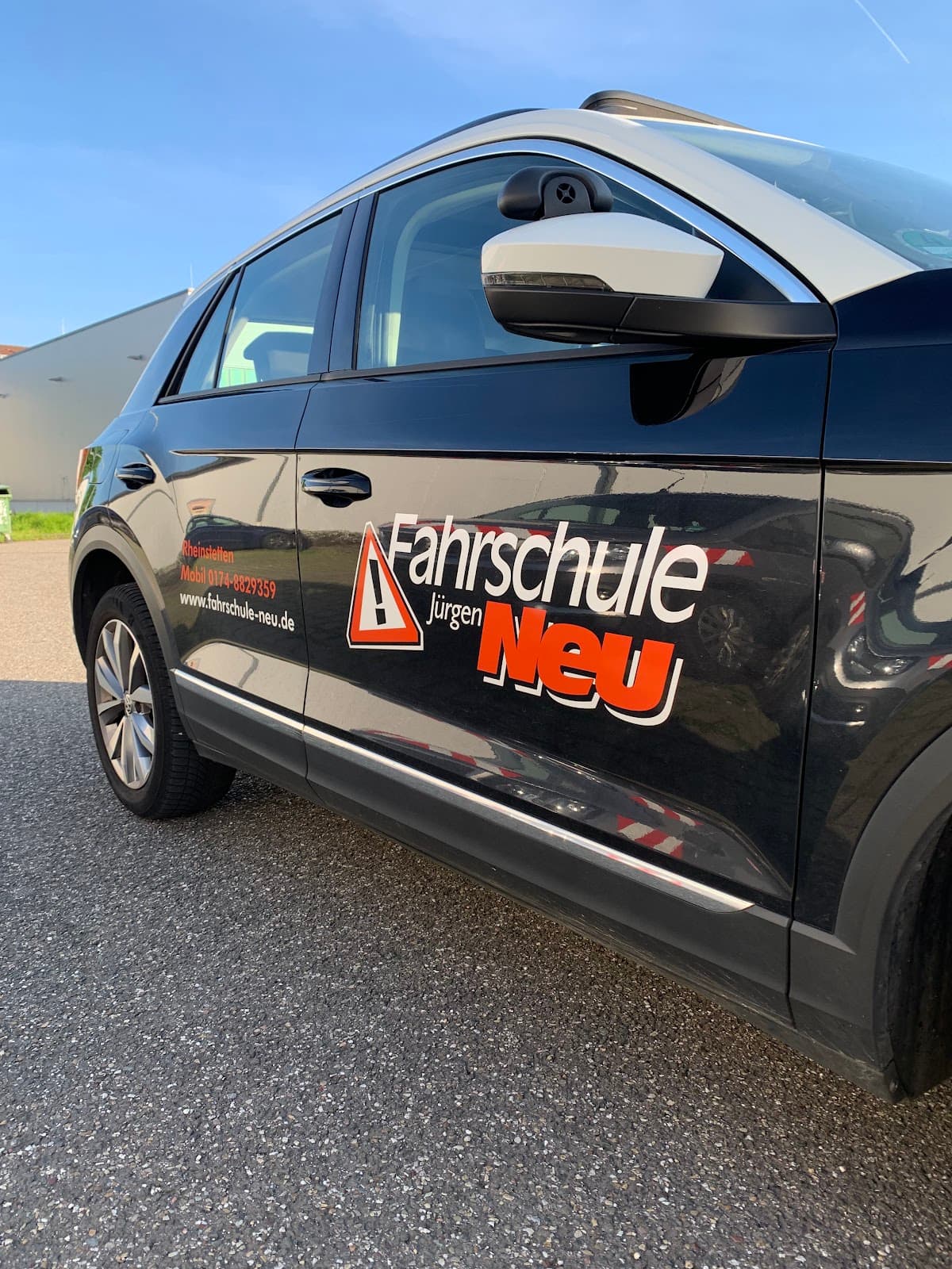 Fahrschule Neu